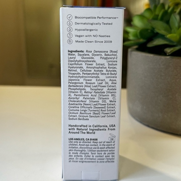 Retinol & Hyaluronic Acid Renewing Serum by Odacite - Picture 15 of 15